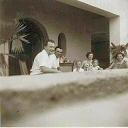 Stanleyville: Sur la barza, avec la famille Charles MAUWET (OTRACO) - Décembre 1952
